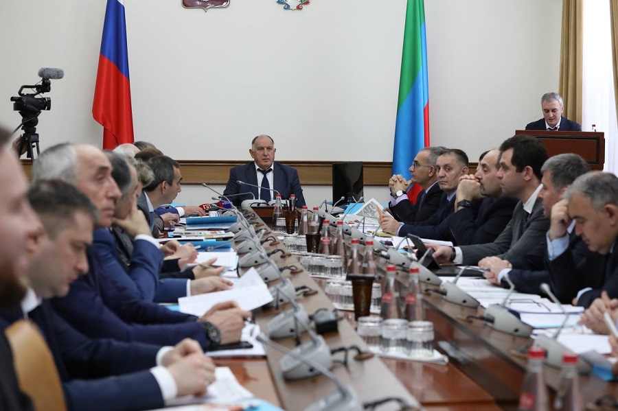 Итоги освещения работы органов власти в СМИ в 2022 году обсудили на заседании Правительства Дагестана